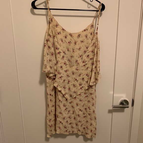 ❌❌SOLD❌❌NWOT Blue Life Floral Print Mini Dress - Picture 5 of 7